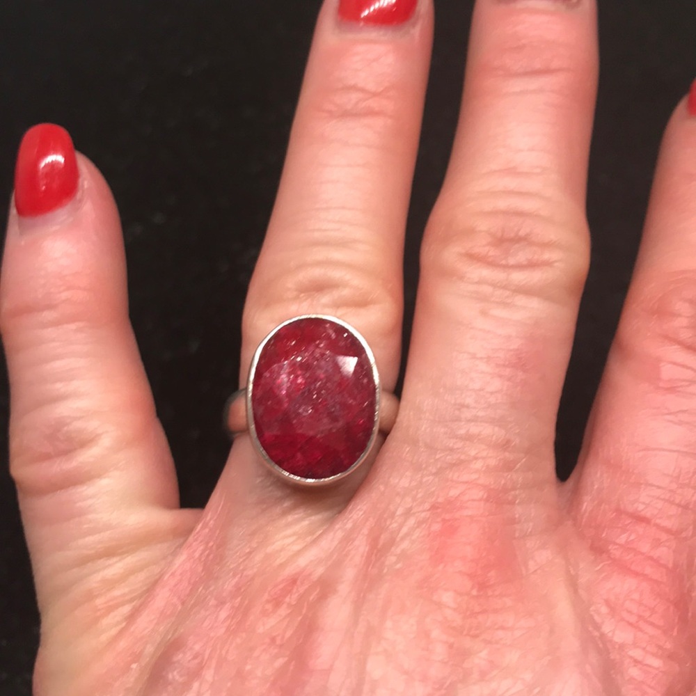 Gorgeous Oval faceted Ruby Ring